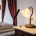 Reves Gourmands, Hotellerie & Gastronomie Отель 3*