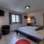 Отель Reves Gourmands, Hotellerie & Gastronomie Vernayaz