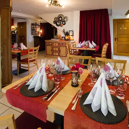 Reves Gourmands, Hotellerie & Gastronomie 호텔