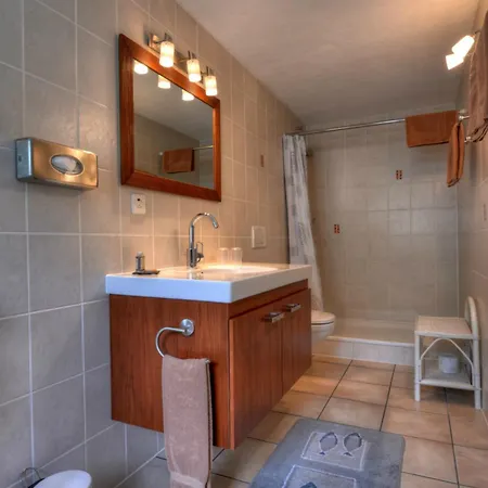 Reves Gourmands, Hotellerie & Gastronomie Ξενοδοχείο 3*