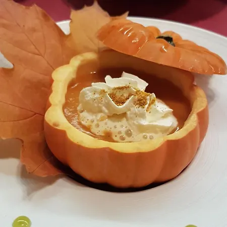 Reves Gourmands, Hotellerie & Gastronomie 호텔 3*