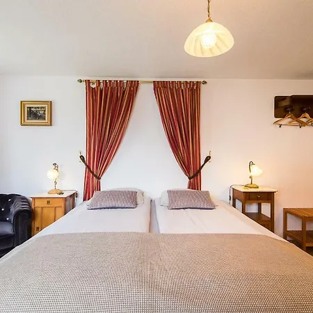 Reves Gourmands, Hotellerie & Gastronomie 3*